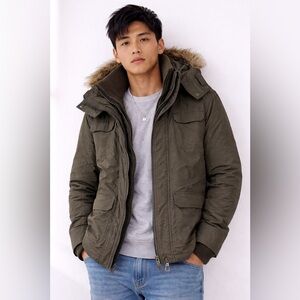 Superdry Men’s Windcheater Jacket | Size Small | Excellent Condition